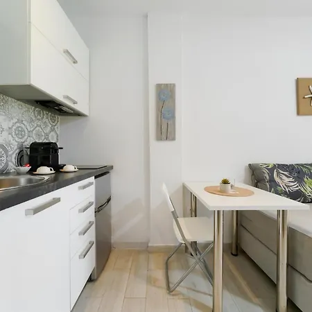 Apartman Mythodea *