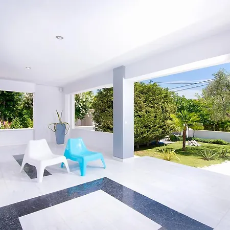 Mythodea Apartment *
